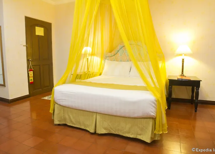 Hotel White Knight Intramuros