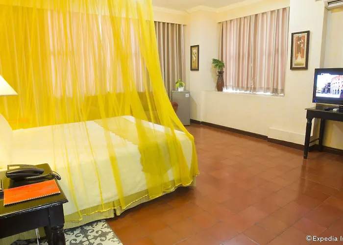 Hotel White Knight Intramuros Manila