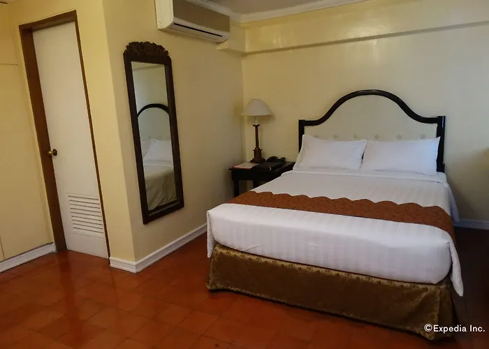 Hotel White Knight Intramuros
