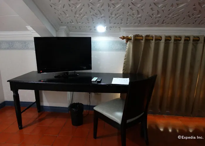 Hotel White Knight Intramuros Manila