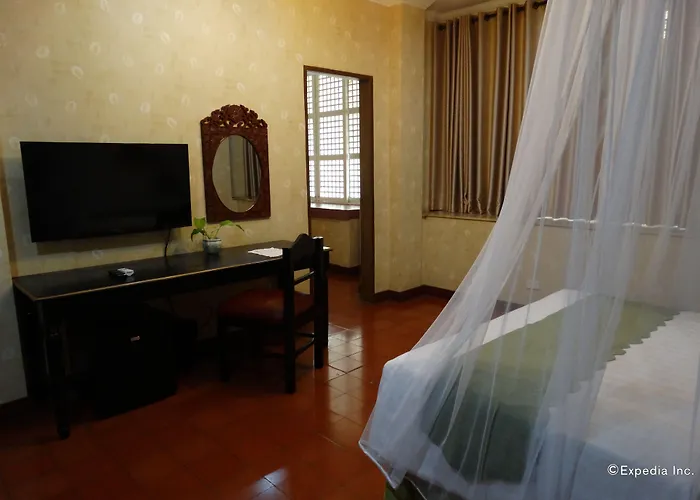 White Knight Intramuros Hotel 2*