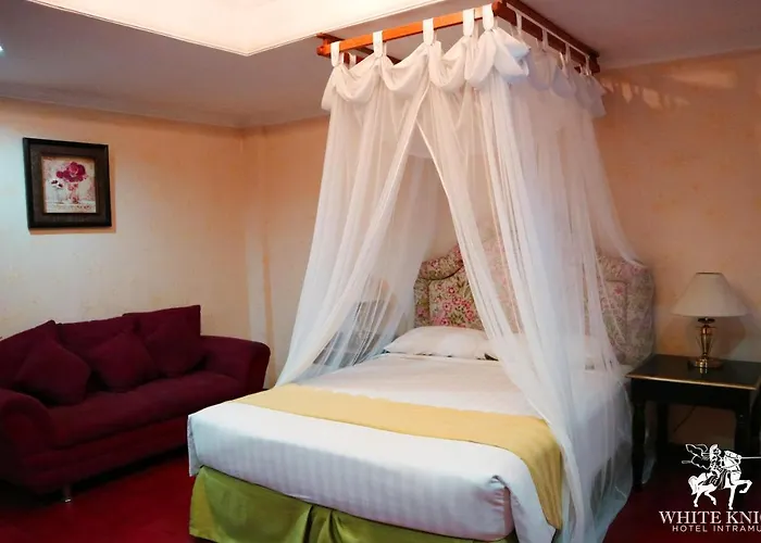 Hotel White Knight Intramuros 2*